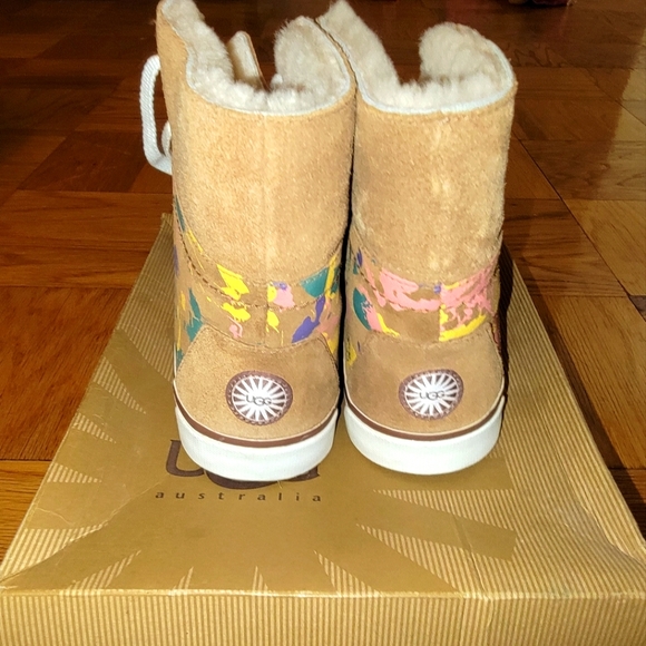 High Top UGG Sneakers - Picture 3 of 3